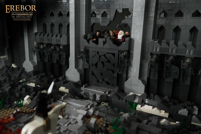 Illustration for article titled This Incredible Lego Recreation Of Erebor Is Over Five Feet Tall